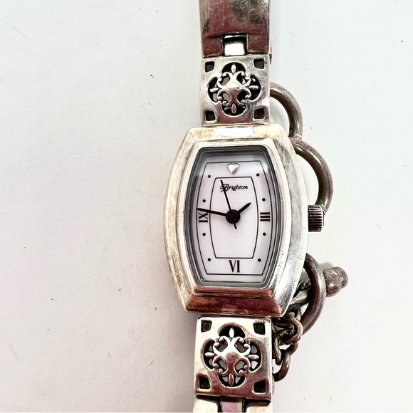 BRIGHTON WOMENS TRIBECA WATCH SILVERTONE UNIQUE DESIGN NEEDS BATTERY - Picture 2 of 6